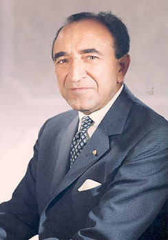 File:Asadollah Alam (cropped).jpg