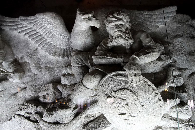 File:Tomb of Ferdowsi in Tus, Iran 2.jpg