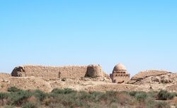 Mausoleum of Sultan Sanjar with Camel (42400295421).jpg