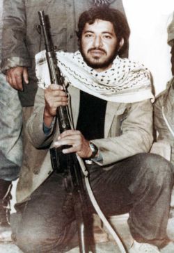 ایستاده=تصویری از محمدحسین علم‌الهدی