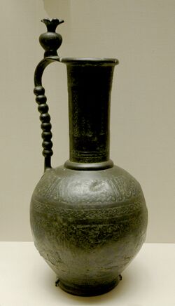 Ewer Nishapur MET 38-40-240.jpg
