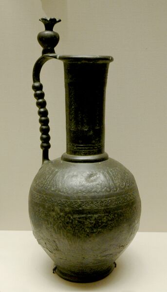 File:Ewer Nishapur MET 38-40-240.jpg