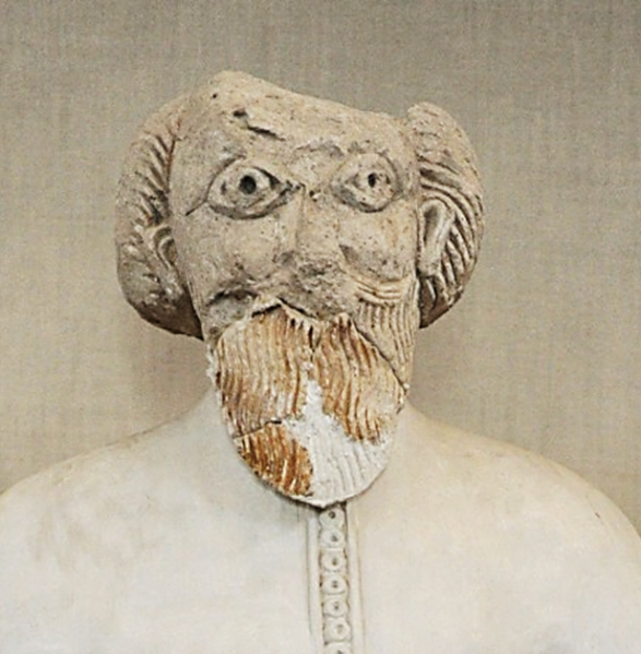 File:Bust of the standing caliph statue .png