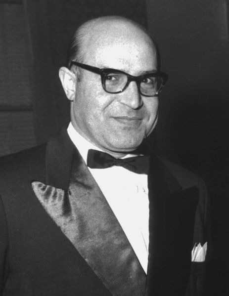 پرونده:Jafar Sharif-Emami portrait.jpg