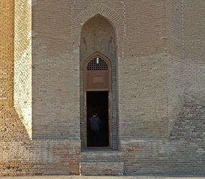 Build.Gonbad-e-Qabus.Gorgan. 008.FarzadEmami (cropped).jpg