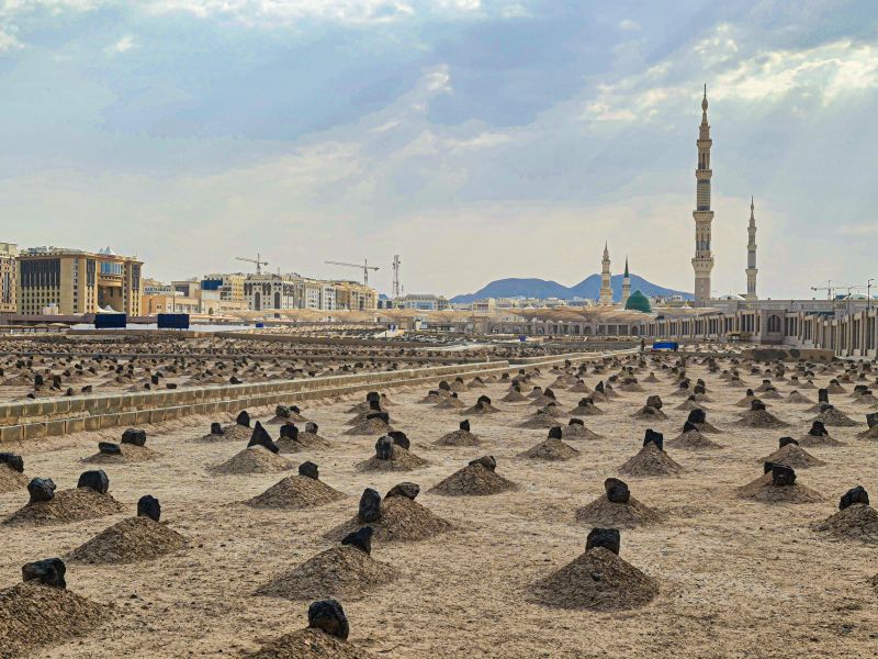 File:Al-Baqi Cemetery 2021.jpg